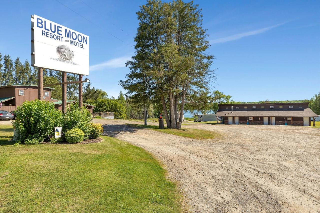 Blue Moon Resort & Motel Hill City Exterior foto