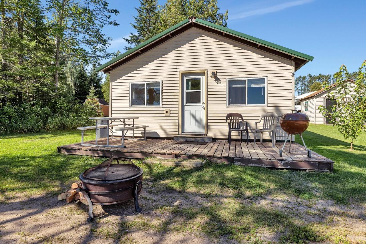 Blue Moon Resort & Motel Hill City Exterior foto