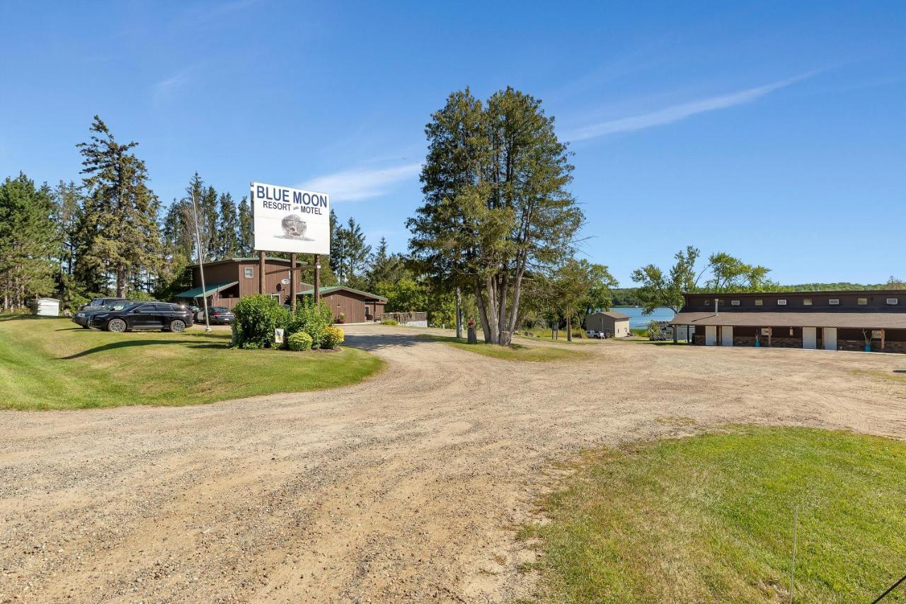 Blue Moon Resort & Motel Hill City Exterior foto