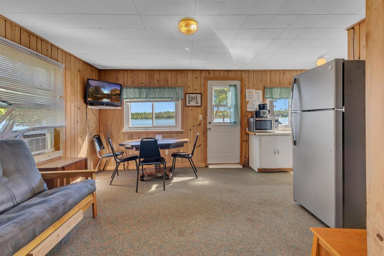 Blue Moon Resort & Motel Hill City Exterior foto
